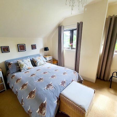 Lindas Retreats Self Catering Accommodation 1 Bedroom Cottage Or 3 Bedroom House 토민톨 외부 사진