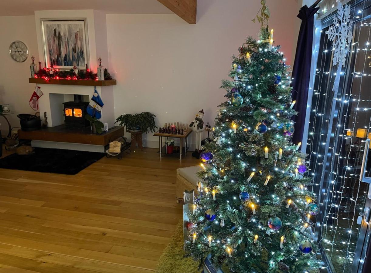 Lindas Retreats Self Catering Accommodation 1 Bedroom Cottage Or 3 Bedroom House 토민톨 외부 사진