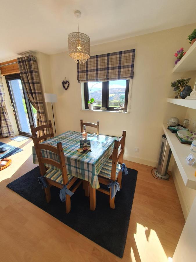 Lindas Retreats Self Catering Accommodation 1 Bedroom Cottage Or 3 Bedroom House 토민톨 외부 사진