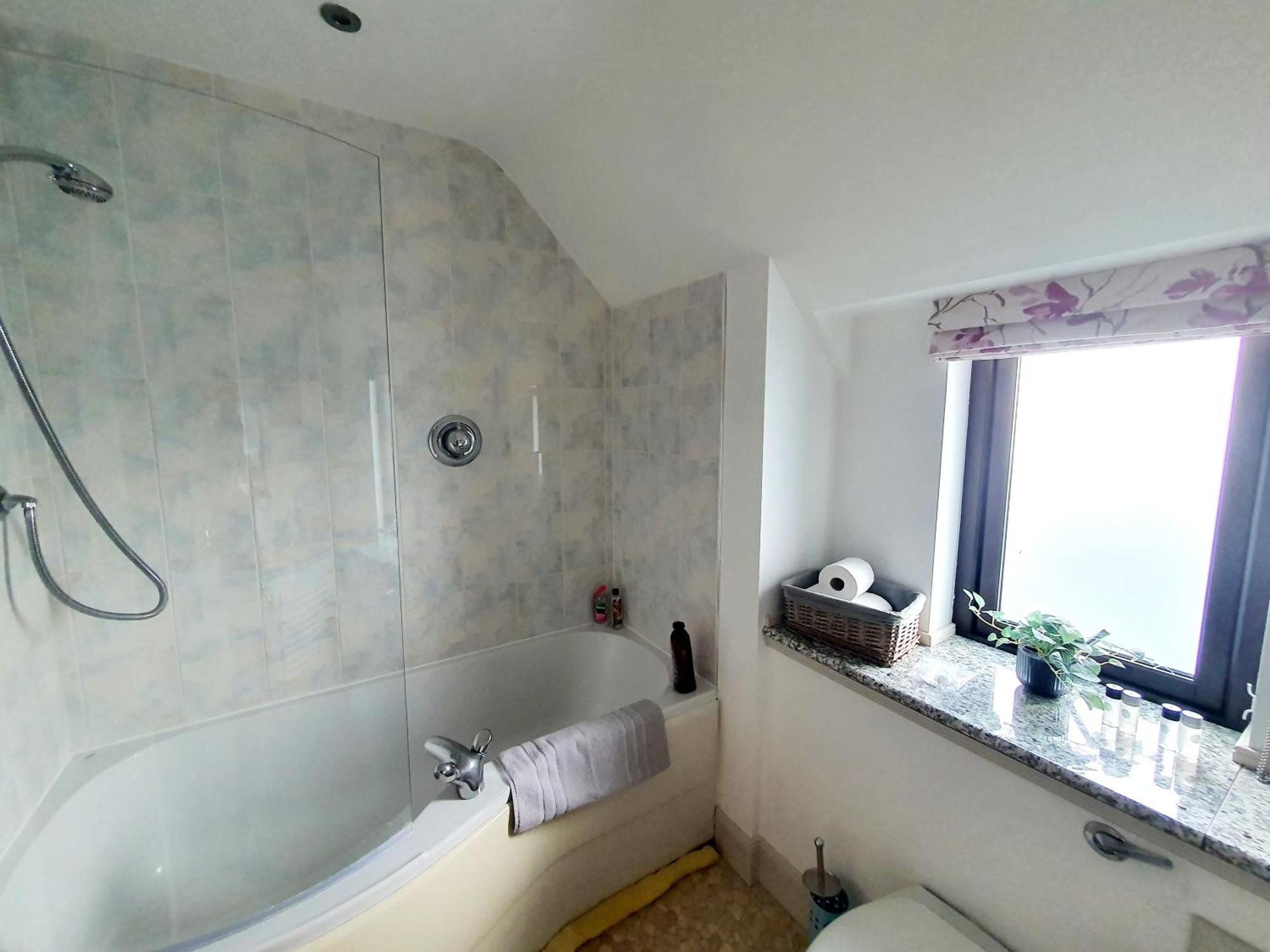 Lindas Retreats Self Catering Accommodation 1 Bedroom Cottage Or 3 Bedroom House 토민톨 외부 사진